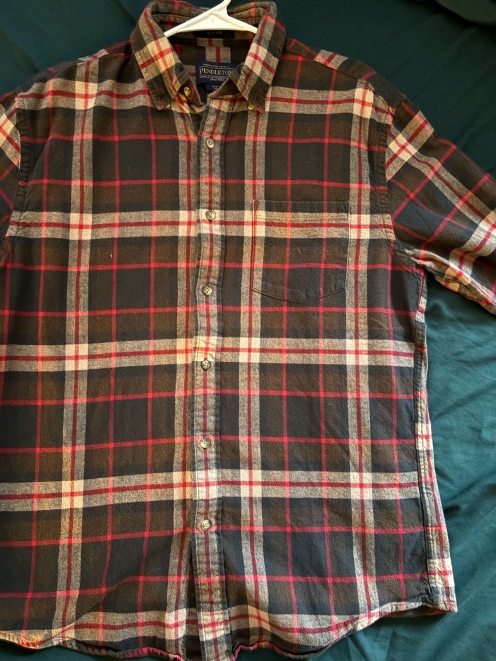 Pendleton Men’s Black and Red Plaid Cotton Flannel Button Down Shirt Size M EUC